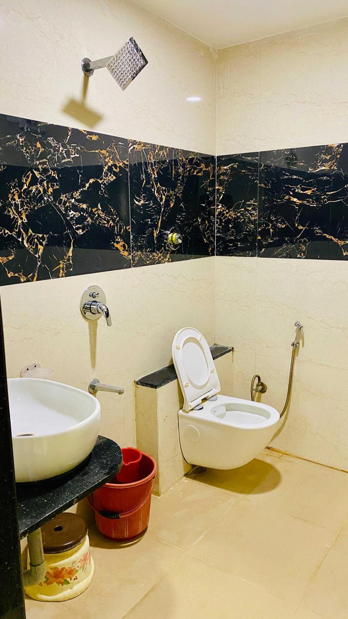 Hotel Gayatri Palace Godarpura Экстерьер фото