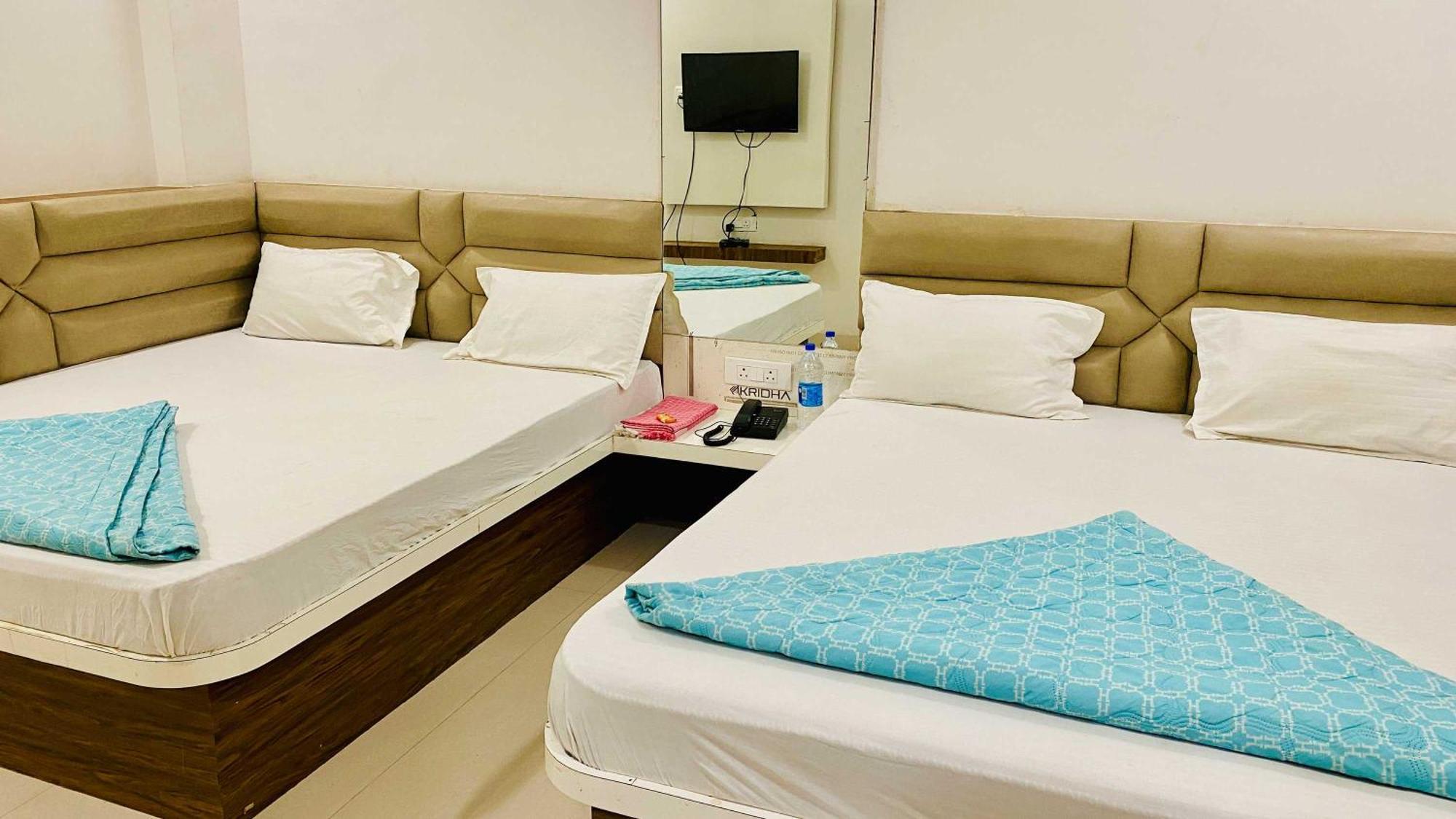Hotel Gayatri Palace Godarpura Экстерьер фото